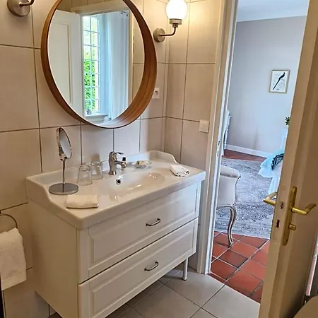 Maison Coquereaumont 3* Montagne (Gironde)