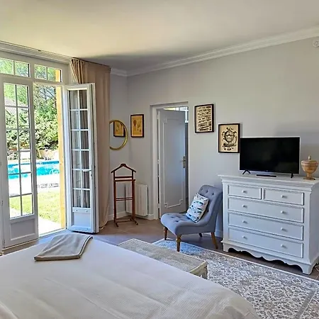 Bed and Breakfast Maison Coquereaumont 3*