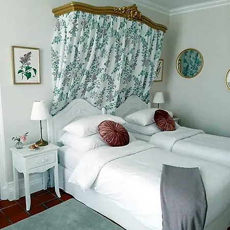 Bed and Breakfast Maison Coquereaumont 3*