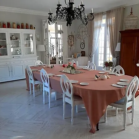 Maison Coquereaumont Bed and Breakfast