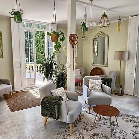 Maison Coquereaumont Bed and Breakfast